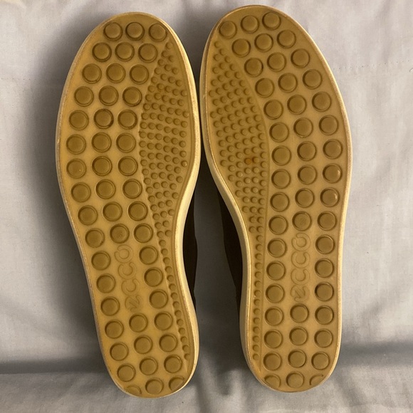 Black smooth leather Ecco Soft 7 cap toe sneakers US 8-8.5 / EU 39. Gently used. - Picture 7 of 7